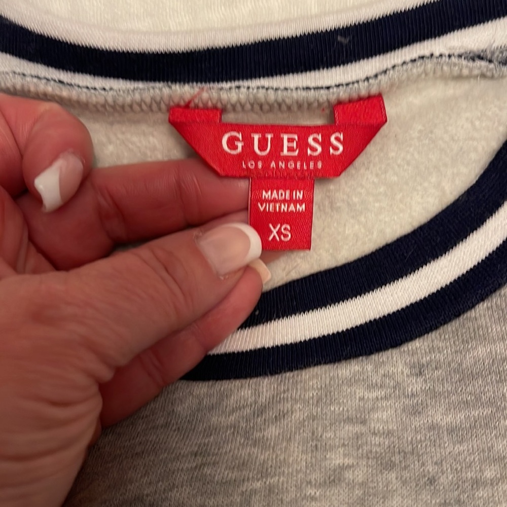 Guess Cropped Sweatshirt - Picture 3 of 3